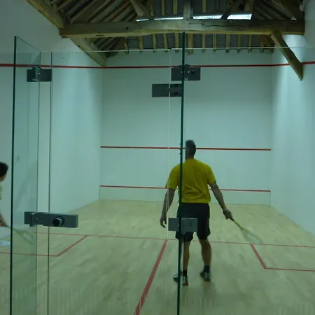 Logis Le Tadorne 3* Piney