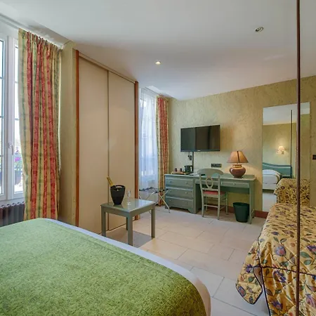 호텔 Logis Le Tadorne