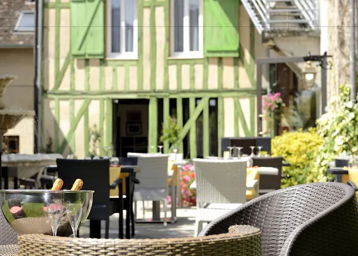 Logis Le Tadorne 3* Piney