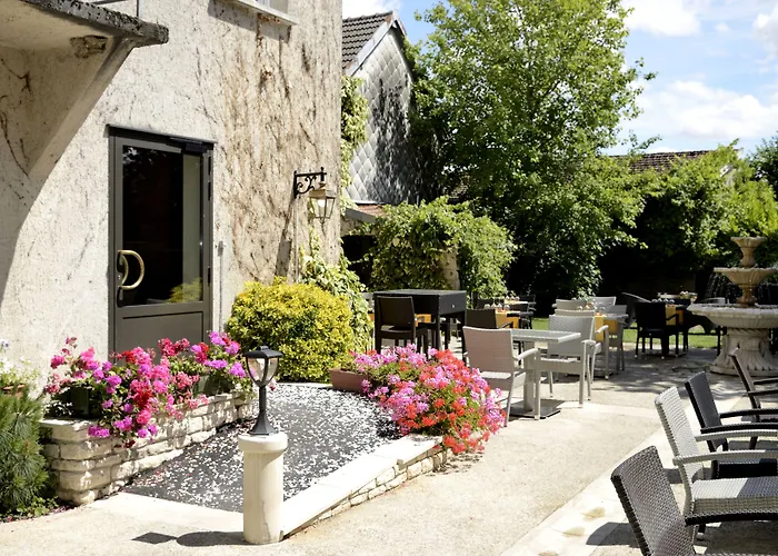 Logis Le Tadorne Hotel