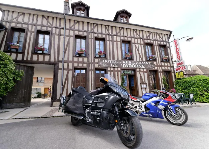 Hotel Logis Le Tadorne Piney